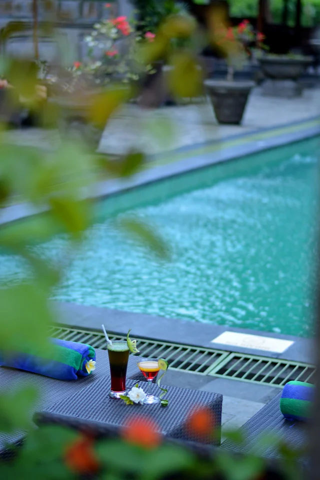 Swimming Pool 04